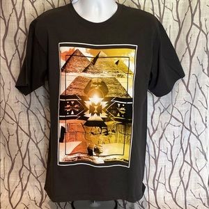 Empyre surplus co men’s t shirt. Large.